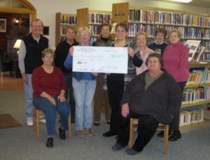 Friends of MPL donate to building fund